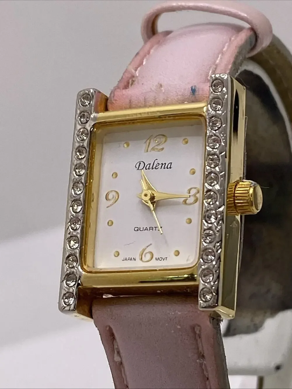Womens Gold Tone Vintage Tank Watch New Battery